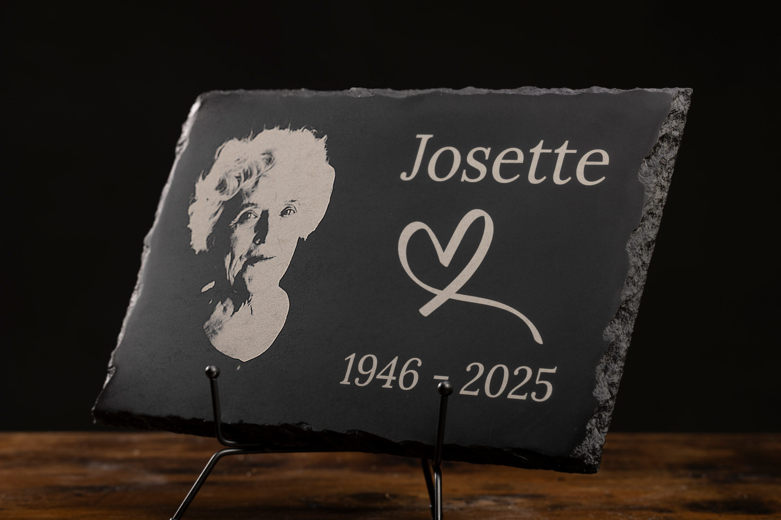 Plaque funéraire en ardoise personnalisée