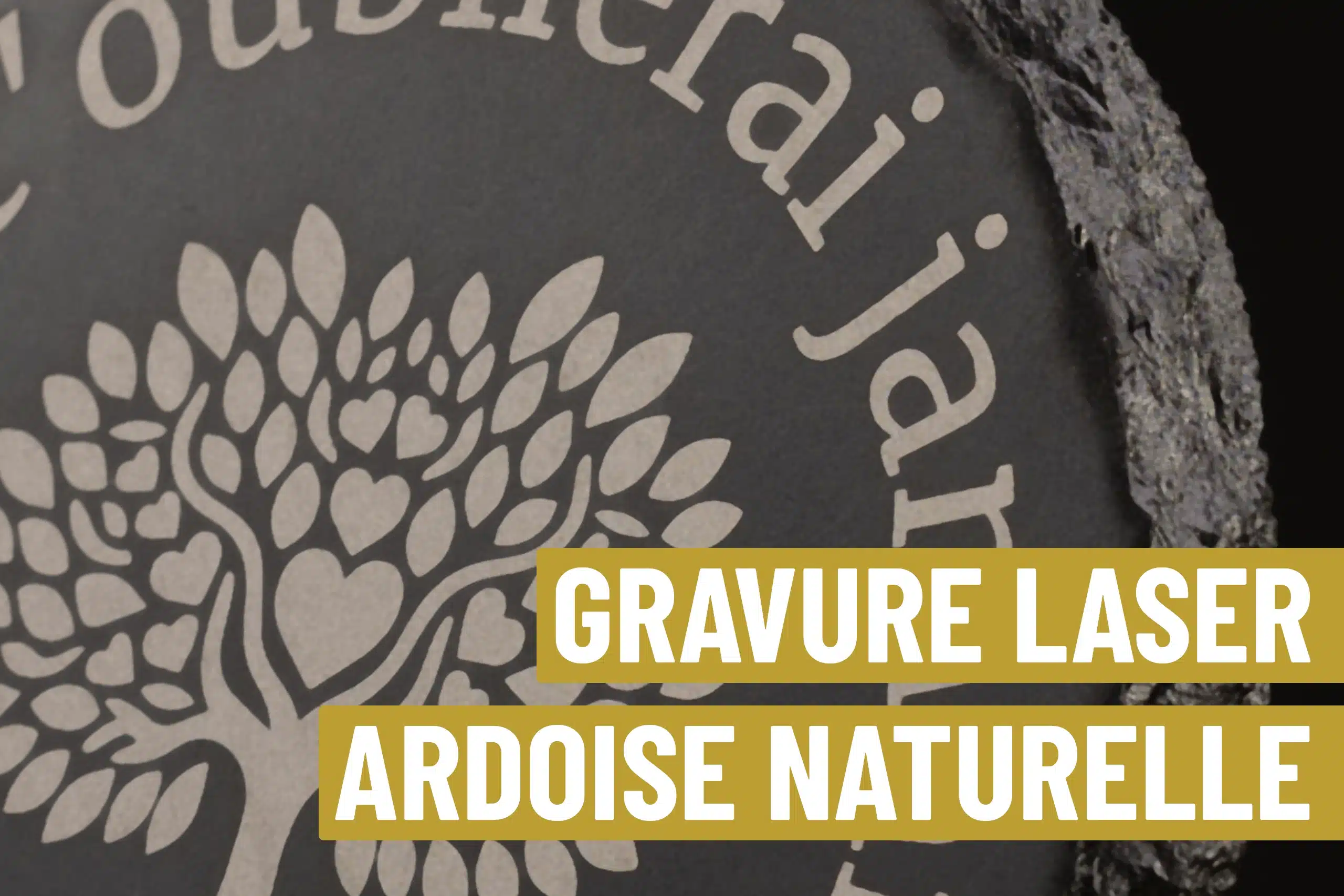 Détail d'une plaque funéraire en ardoise naturelle personnalisée